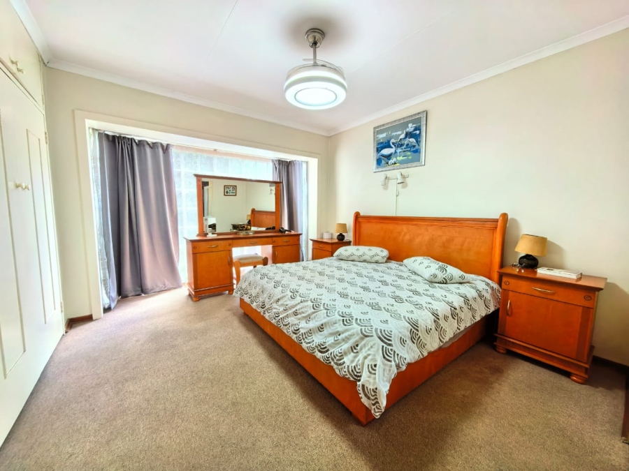 4 Bedroom Property for Sale in Vaalpark Free State